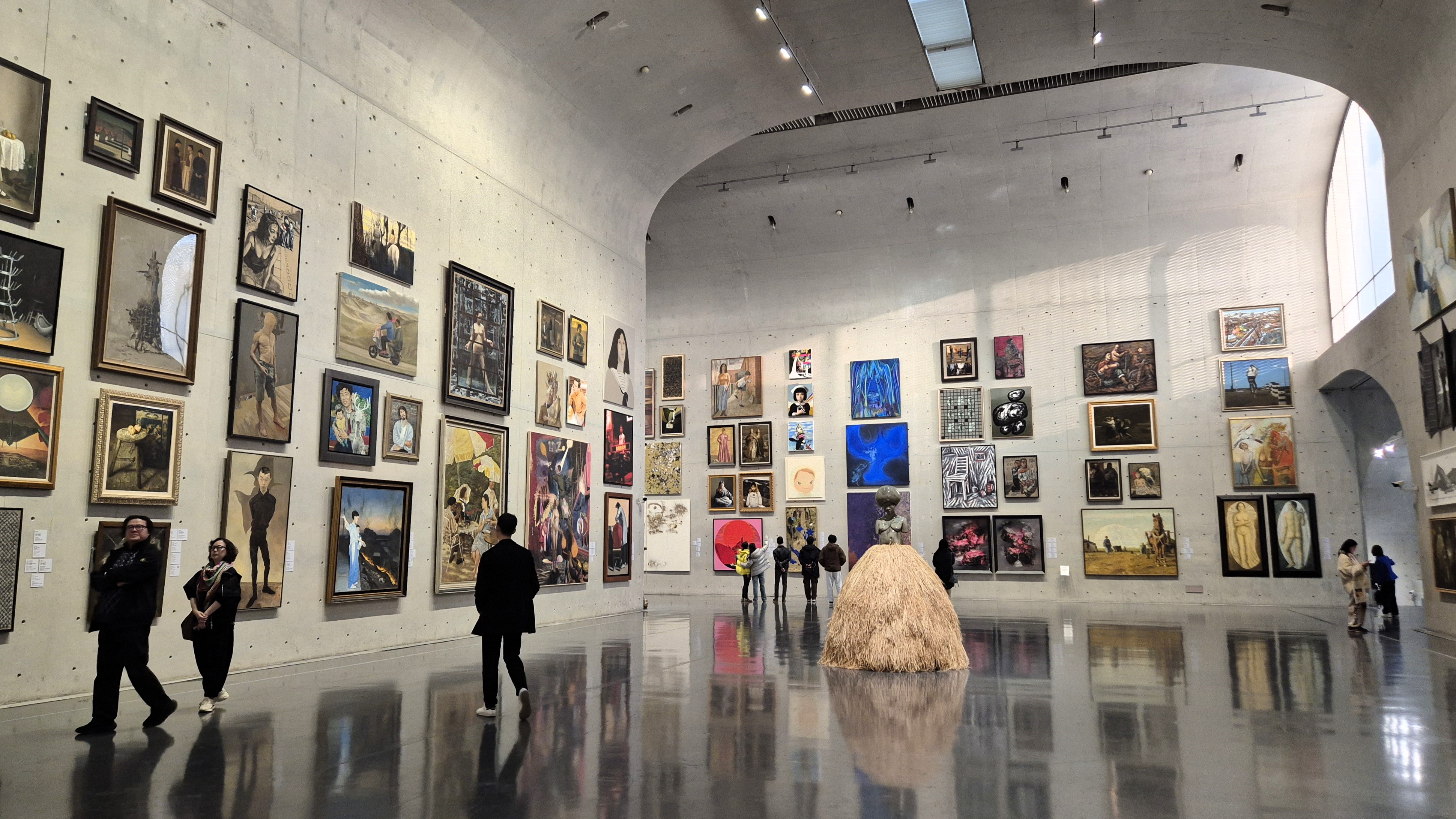De malecones infinitos y arte contemporáneo